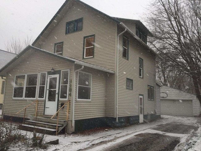 Photo - 1134 Bertch Ave