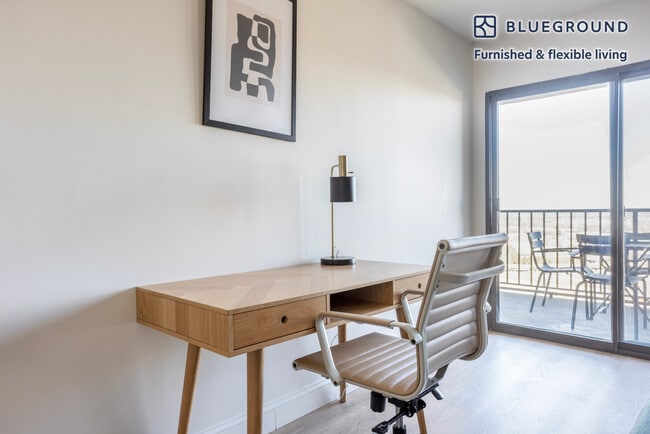 Photo - 270 Babcock St Unidad FL20-ID820