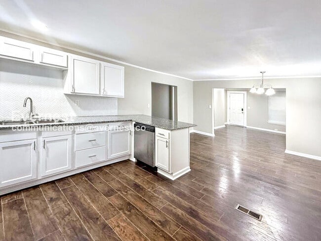 Photo - 8234 4th Ave S