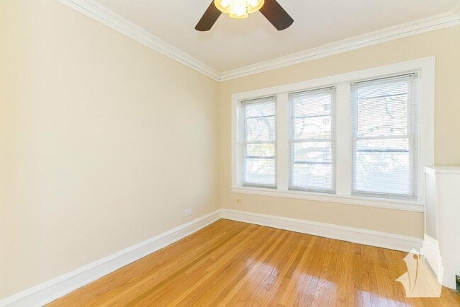 Photo - 4859 N Paulina St Unidad 2B