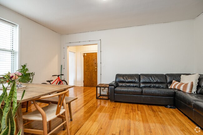 Living Rm - 3 Rm, 1 Bd, 1 Ba