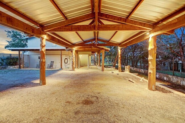 Photo - 705 Nomad Dr