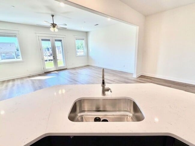 Photo - Now Leasing! 3-Bedroom 2.5 Bath Townhome in Olive Branch- Minutes from Methodist Hospital