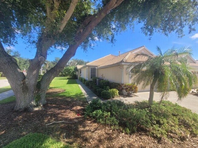 Photo - 4665 Whispering Oaks Dr