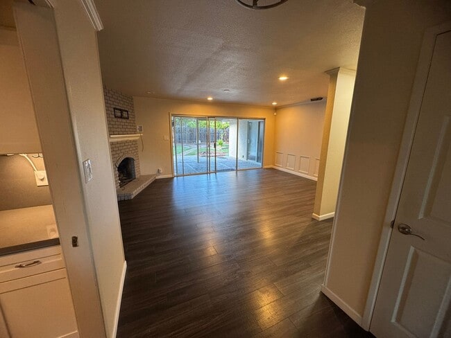 Photo - 6690 Gloria Dr Unit 6690 Gloria Dr