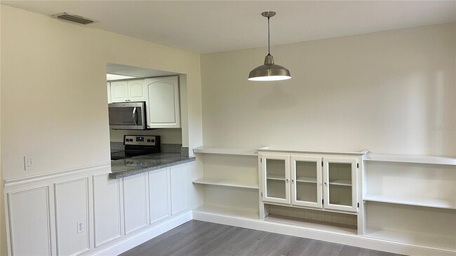 Photo - 892 Sunridge Dr