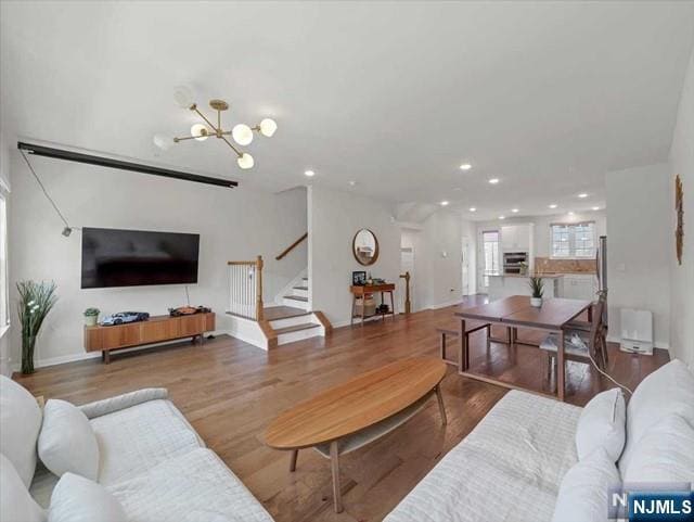 Building Photo - 12 Litchfield Ln