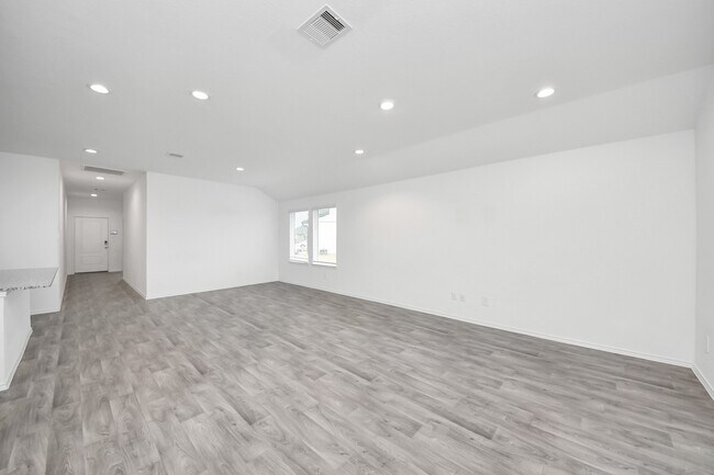 Photo - 1310 Bison View Ln