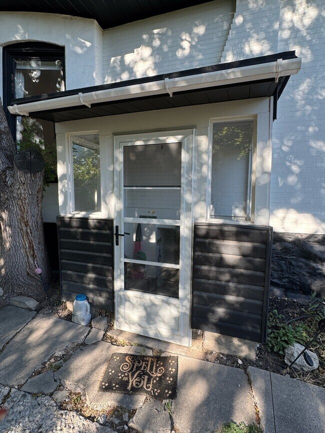 Photo - 1027 E Emerson Ave Unit D