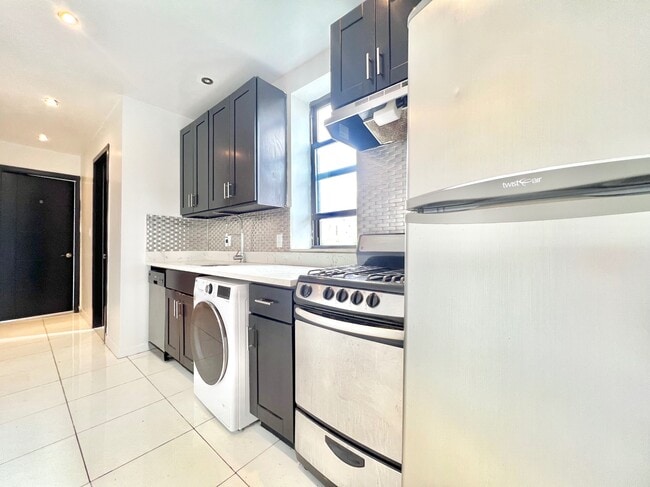 Photo - 953 Columbus Ave Unit 5N