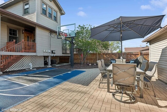 Photo - 2443 N Oak Park Ave