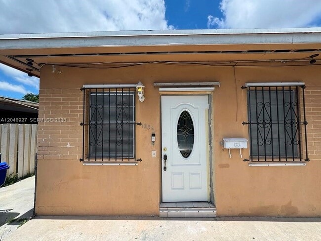 Building Photo - 1236 NW 33rd Ave Unit 1