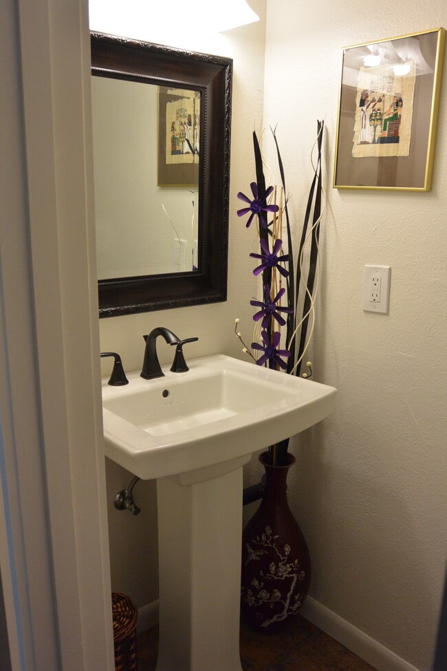 Photo - 98-640-640 Moanalua Loop Unit 2032