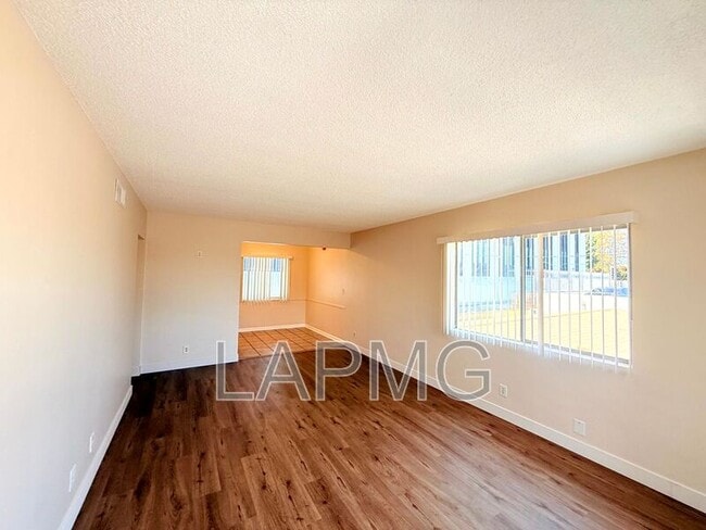 Photo - 11185 Carson Dr