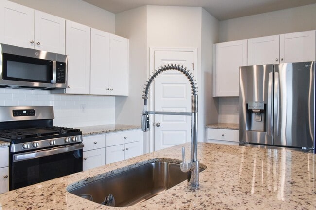 Photo - 1057 Saltgrass Way