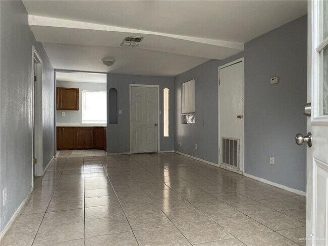 Photo - 13 W 18th St Unit A