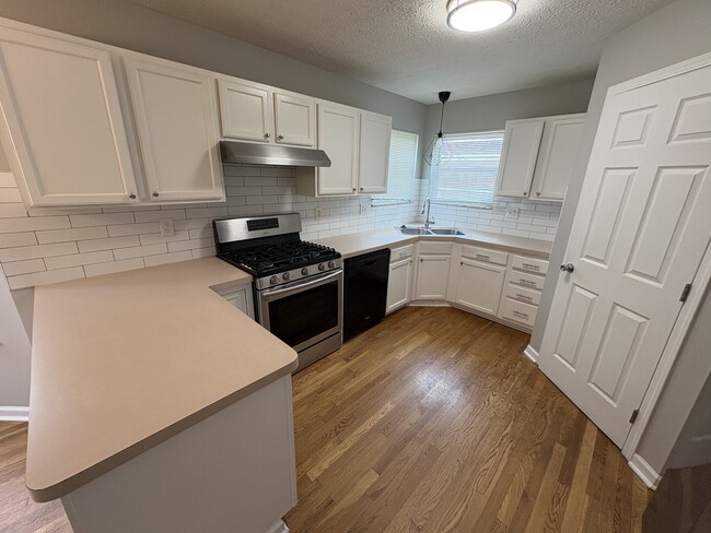 Building Photo - 7276 Havencroft Dr