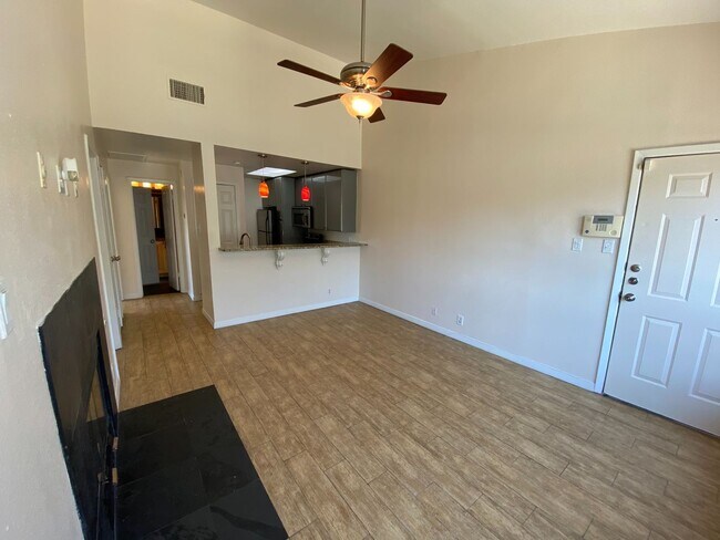 Photo - UT PRE-LEASE: 2 BR / 1 BA West Campus Condo - Walk to UT - Private Balcony - W/D
