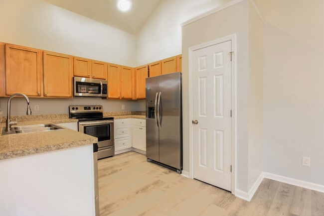 Photo - 4709 Farm Lake Dr