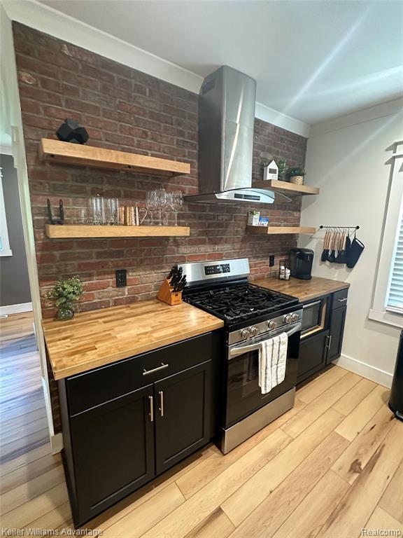 Photo - 30438 Fairfax St