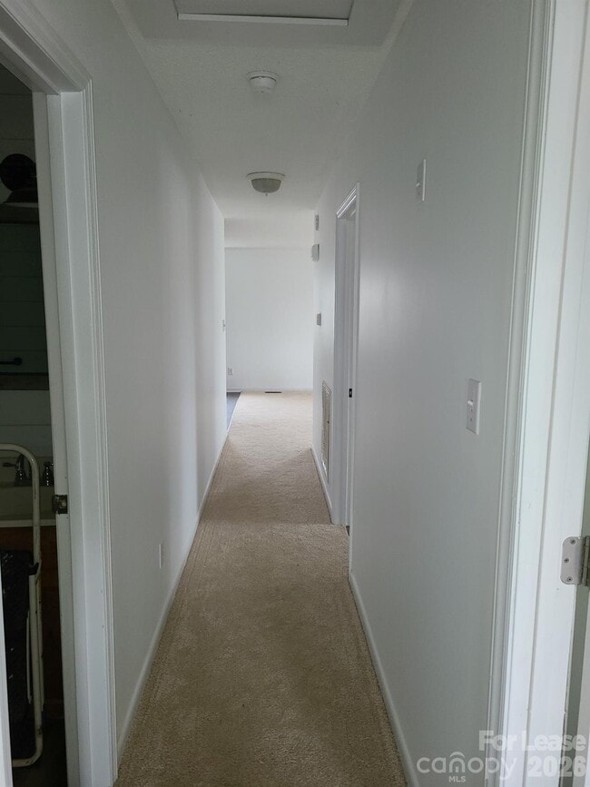 Photo - 201 Eastwood Dr