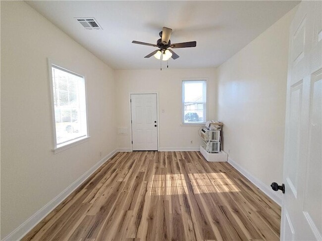 Photo - 1624 N Miro St