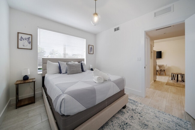 Photo - 2110 SW 16th St Unit ID1388877P