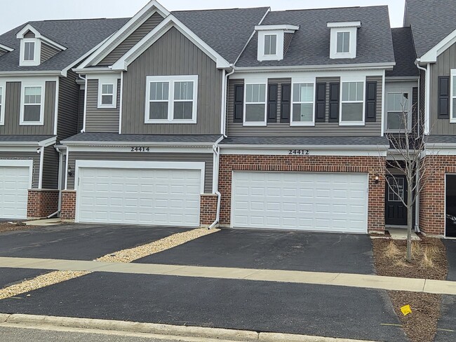 Building Photo - 24412 W Alexis Ln