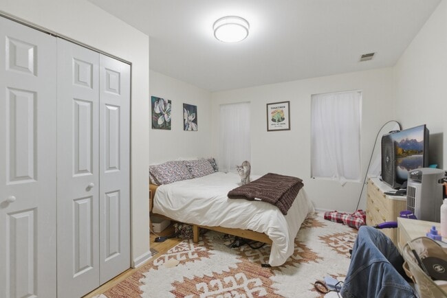 Photo - 2240 W Palmer St Unidad 1R