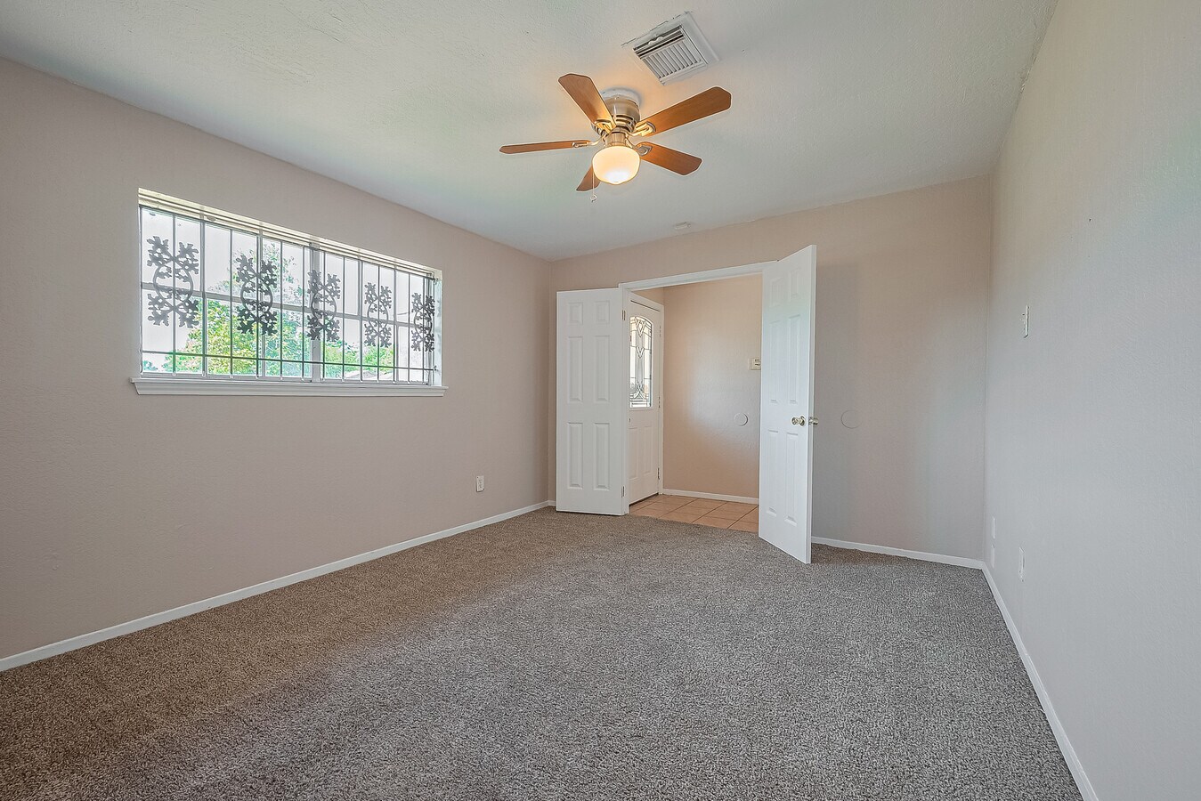 Photo - 3619 Kilkenny Dr