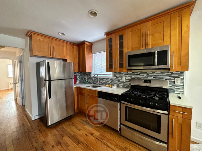 Photo - 1855 White Plains Rd Apartment Unit 3