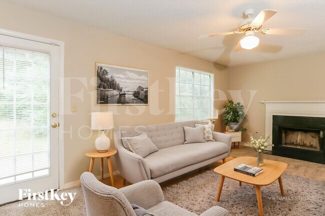 Photo - 993 Cherry Laurel Dr