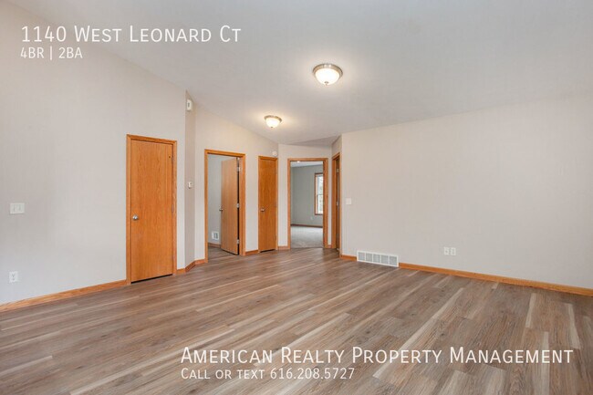 Photo - 1140 W Leonard Ct