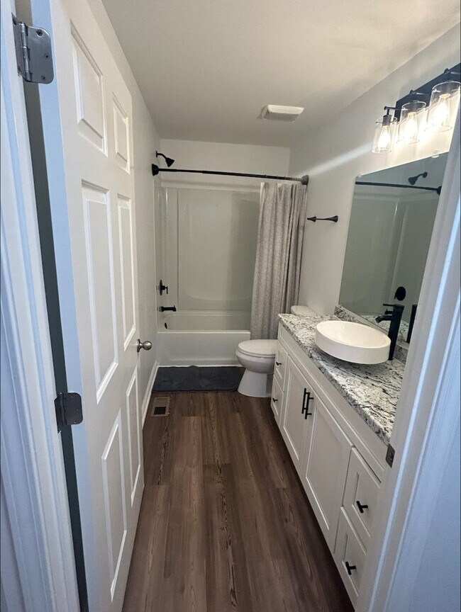 Room in Duplex on Albemarle Rd
