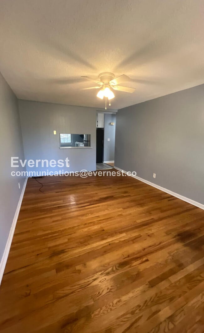 Photo - 18 Inglenook Dr Unit a