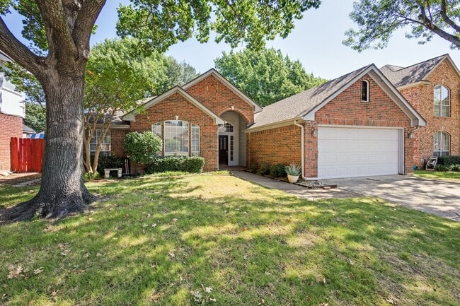 Photo - 2911 Stonepointe