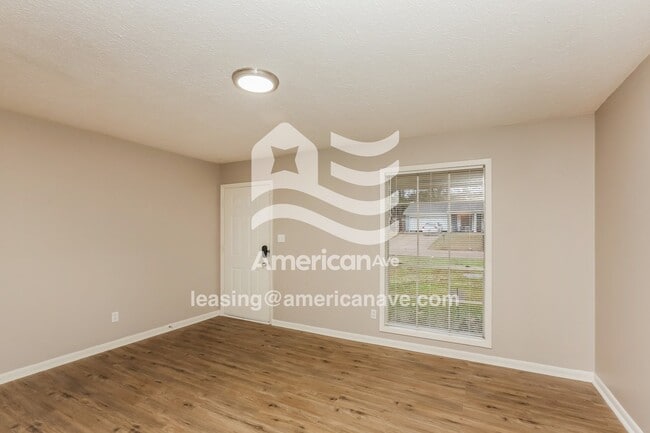Photo - 1051 Westway St