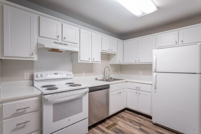 Photo - 1704 Read Ave Unit Apt D