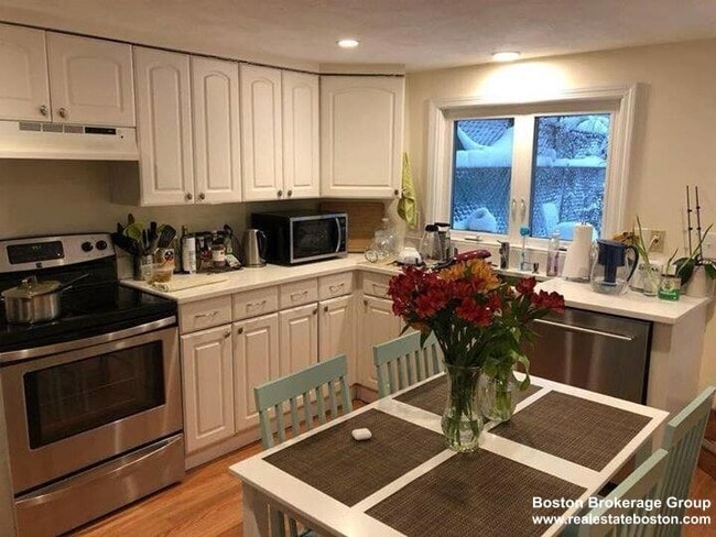 Photo - 16 Greenwich St Unit 16