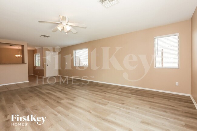 Photo - 1671 Maddison Cir