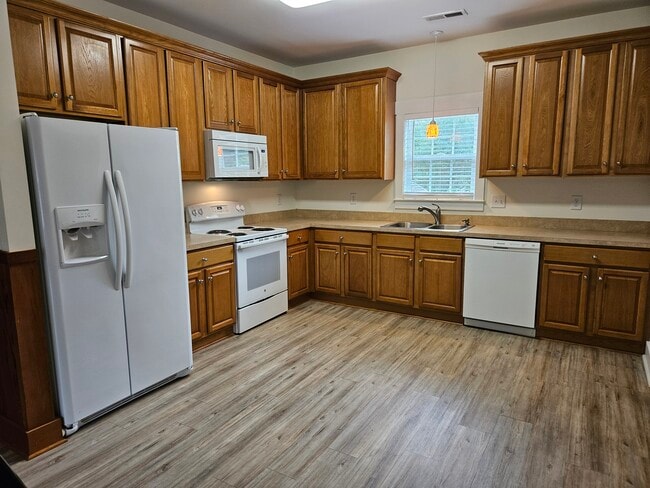 Building Photo - 112 Minnow Dr Rental