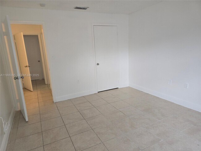 Photo - 8012 SW 21st Ct Unit 8012