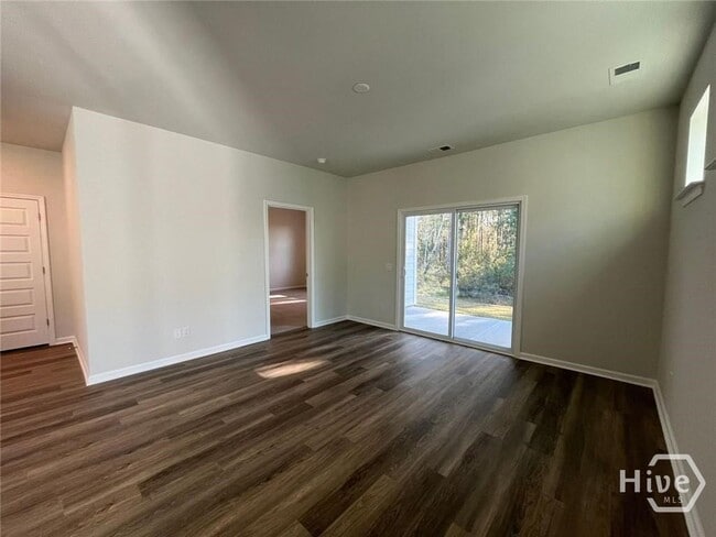 Photo - 143 Holloway Hl