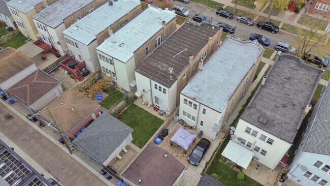 Photo - 4239 W Melrose St Unidad 2