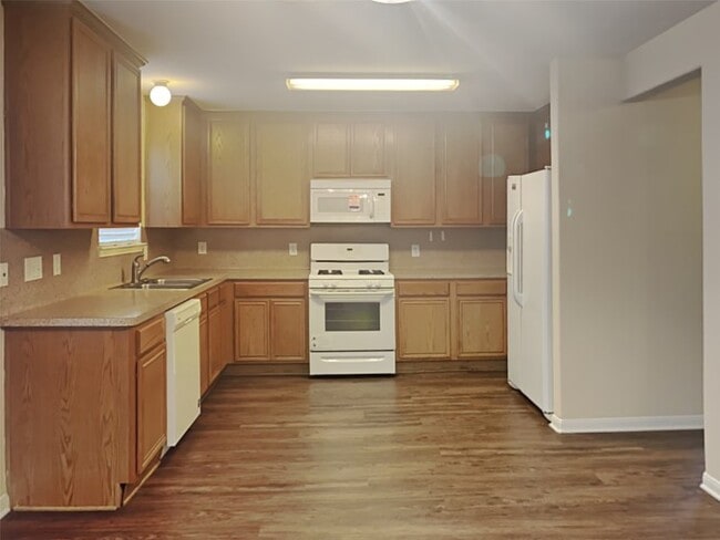 Photo - 1913 Plum Falls Ln