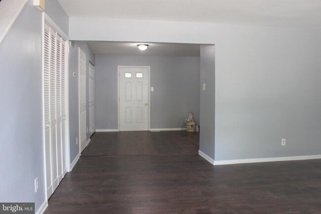 Photo - 127 Higgins Dr