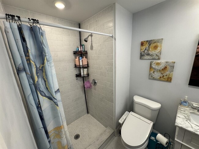 Photo - 9 Burnham St Unit 1