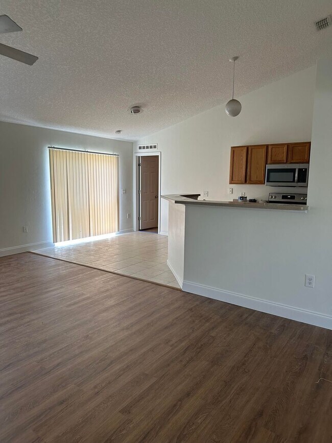 Photo - Compass Pointe