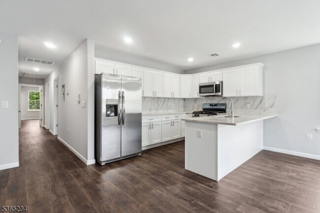 Photo - 889 S 17th St Unidad 2