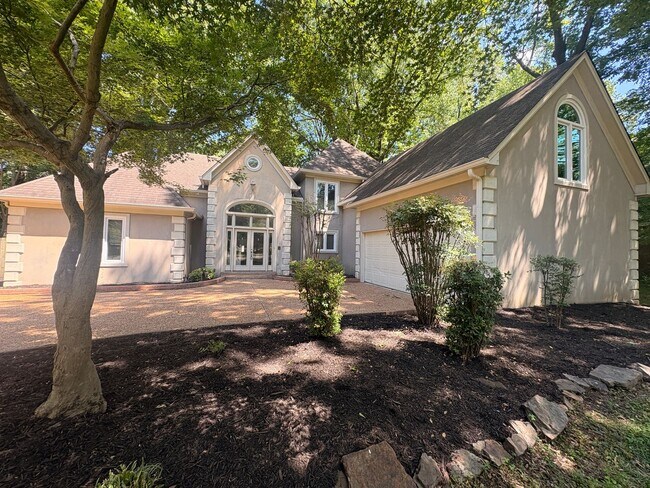 Photo - Newly Painted Germantown Home Minutes Away From Thornwood Market Row. Pets Are Welcome With Owner...